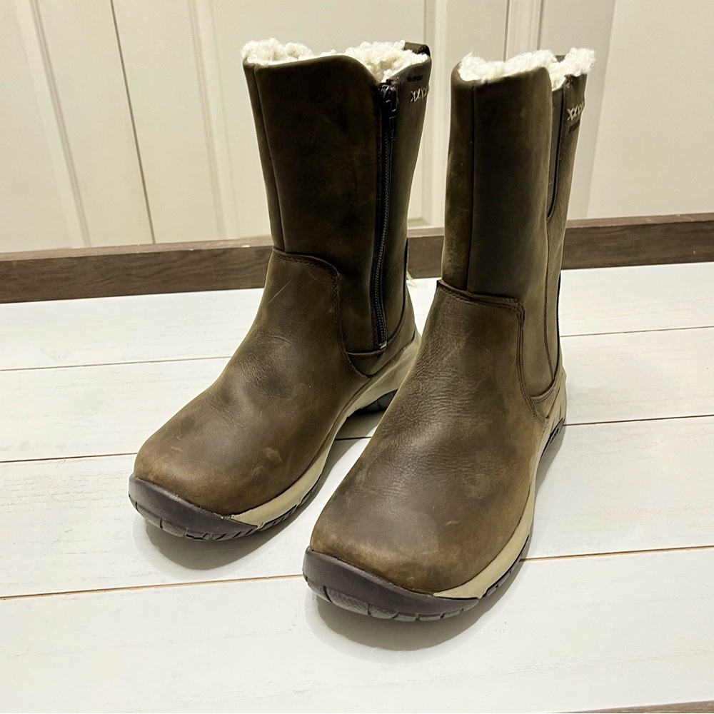 Merrel Women’s Waterproof Encore 4 Tall Zip Polar Brown Winter Boots Sz 6
